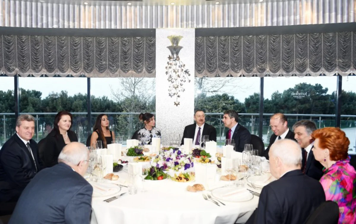 ​İlham Əliyevin adından III Qlobal Bakı Forumunun iştirakçılarına ziyafət verilib - FOTO