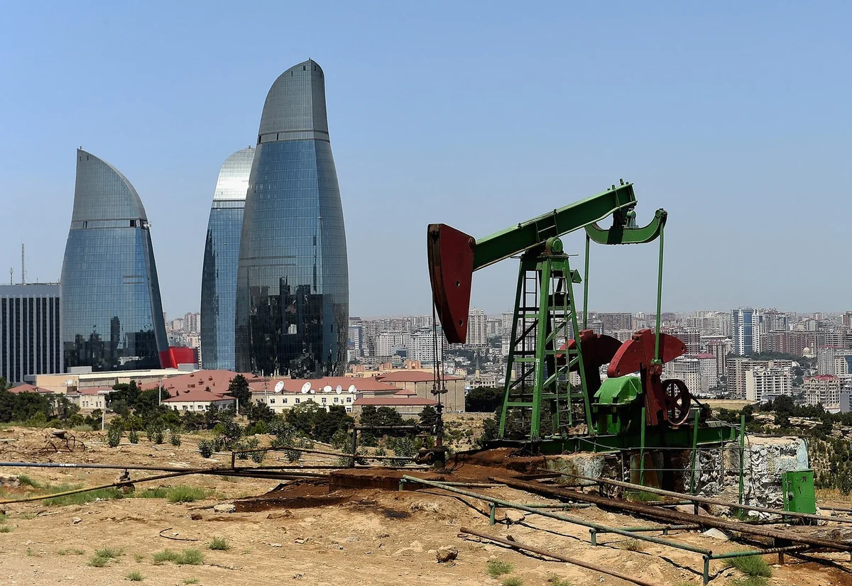 Azerbaijani oil price soars slightly on markets