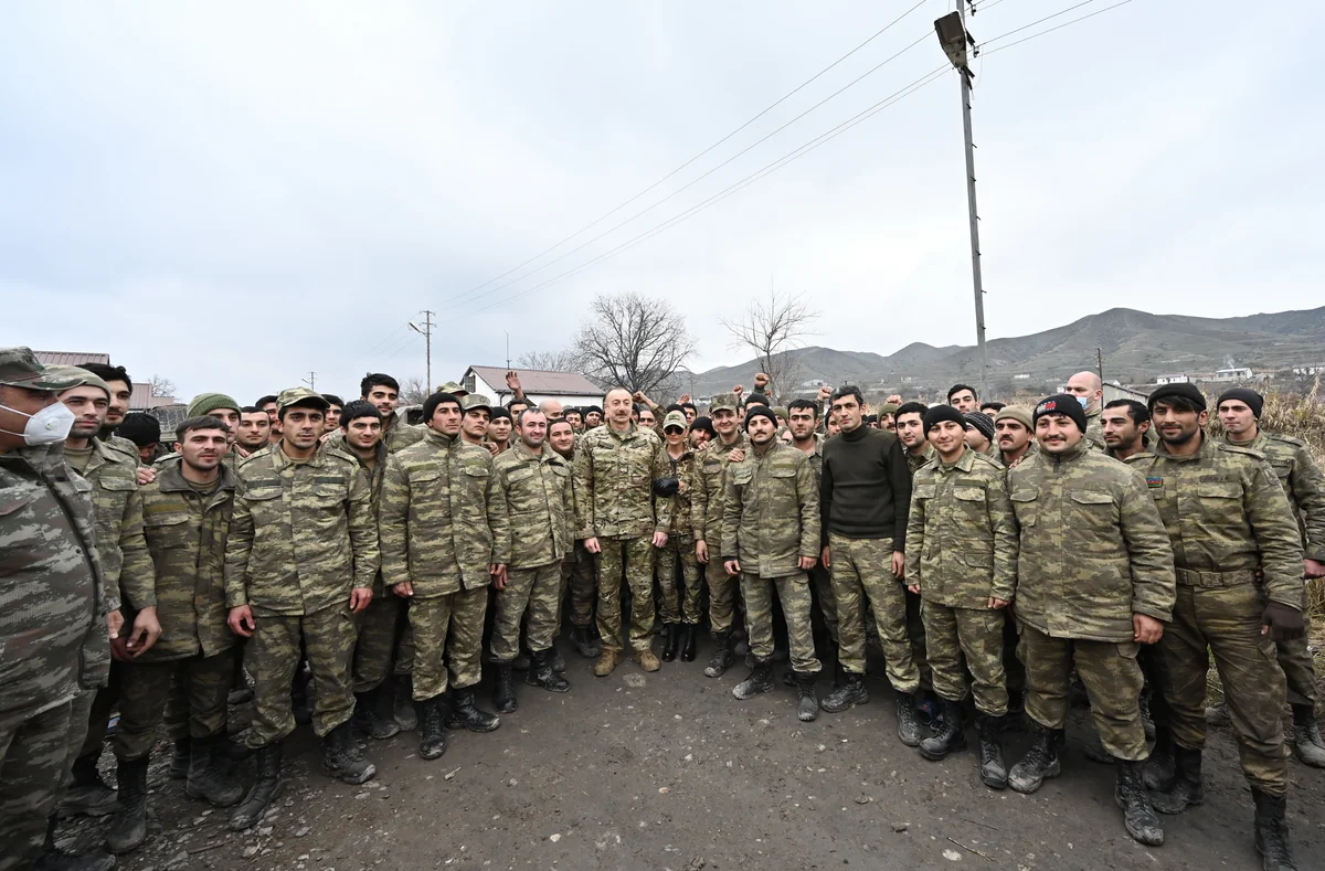 Azərbaycan Prezidentinin təşəbbüsü ilə hərbi xərclər artırılır