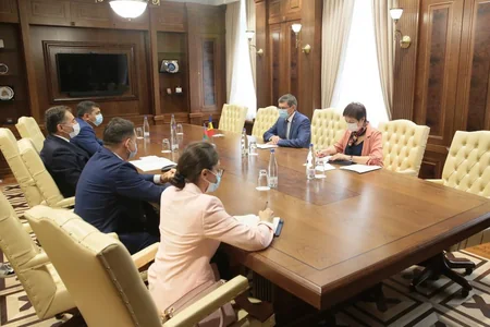 Формируется новая группа межпарламентской дружбы Молдова-Азербайджан 