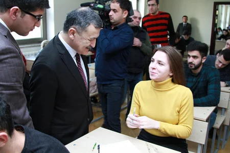 İctimaiyyət nümayəndələri Memarlıq və İnşaat Universitetində imtahan prosesini izləyib
