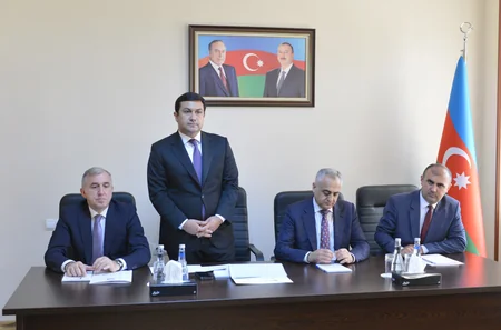 Naxçıvan Dövlət Vergi Xidmətinin rəisi kollektivə təqdim olunub