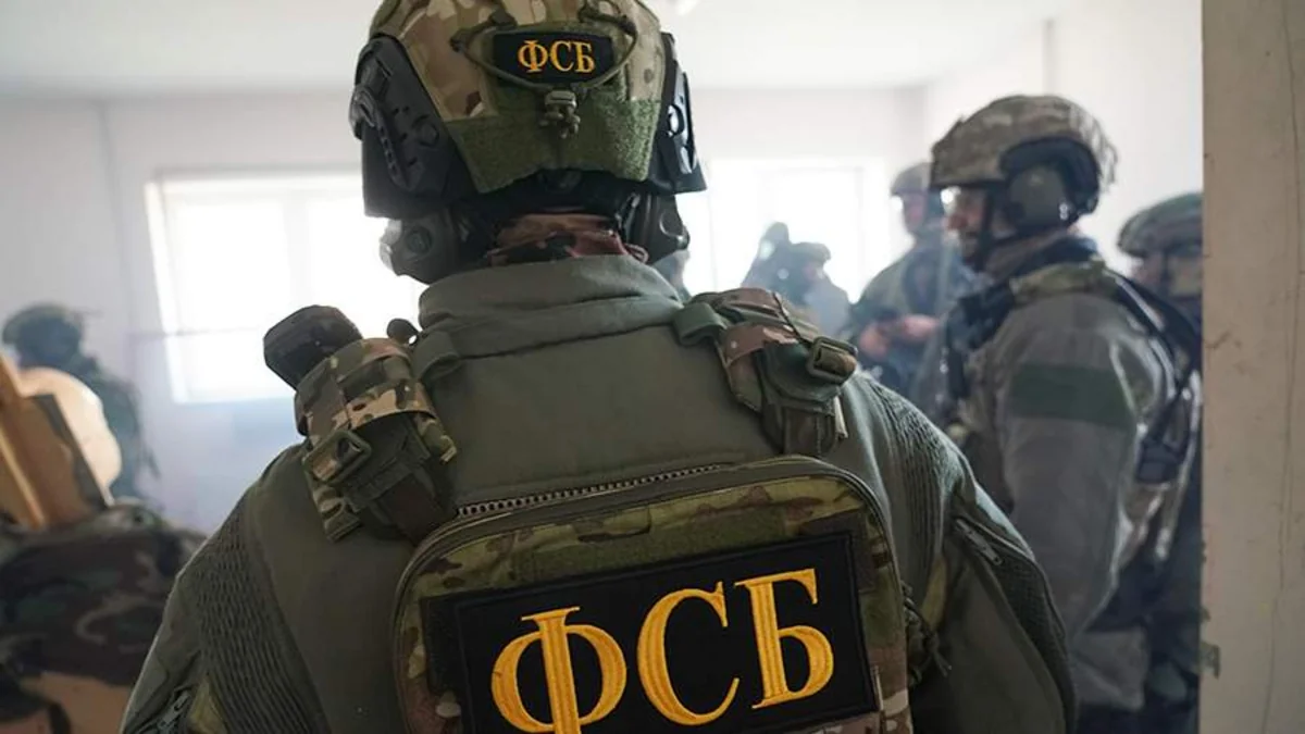 ФСБ задержала в 44 регионах России 165 подпольных оружейников