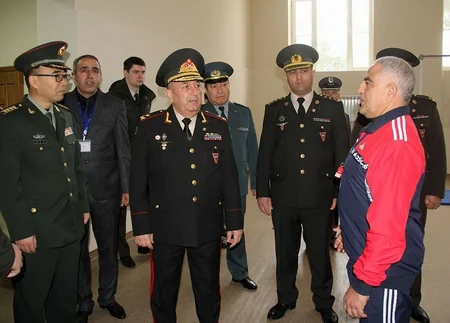 Nazirlik xarici attaşeləri Hərbi Liseyə apardı