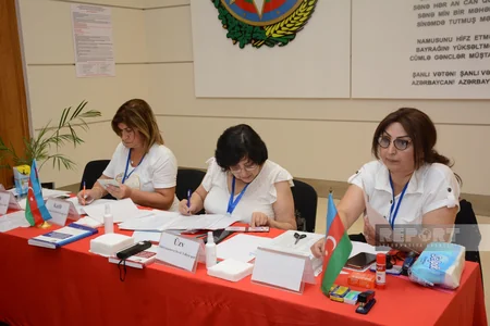 Parlament seçkiləri ilə bağlı məntəqələrdə seçici fəallığı müşahidə edilir - FOTOREPORTAJ