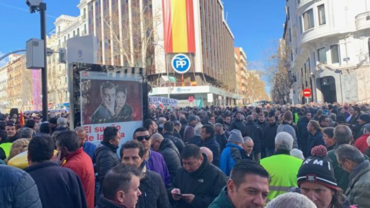 В Мадриде таксисты продолжают забастовку