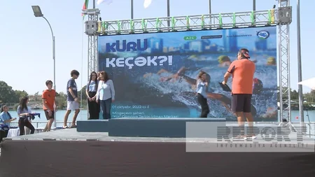 Mingəçevirdə suda kütləvi üzmə yarışı keçirilib