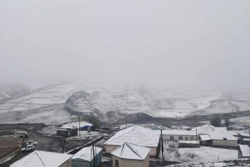 Xınalığa 20 sm qar yağıb, dağlıq rayonlarda şaxta olub - FAKTİKİ HAVA