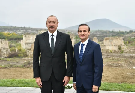 Prezident Füzuli rayon ictimaiyyətinin nümayəndələri ilə görüşüb - TAM MƏTN