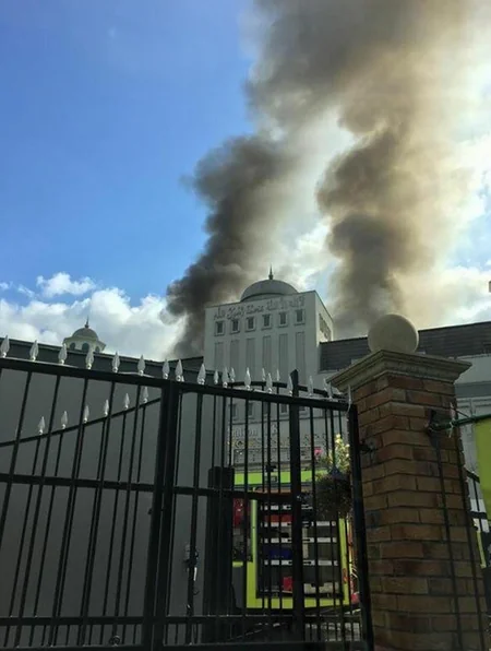 ​Londonda Avropanın ən böyük məscidlərindən biri yanıb
