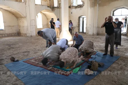 Foreign diplomats visit Juma Mosque in Aghdam
