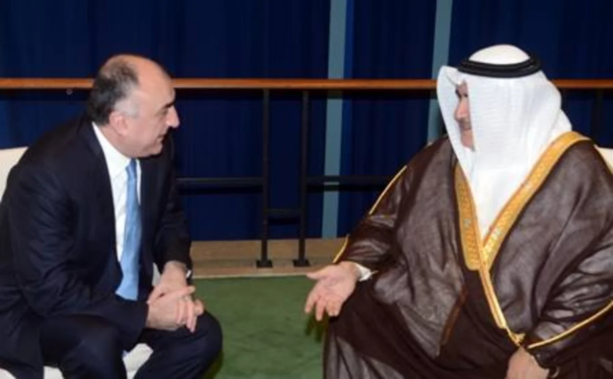 Elmar Məmmədyarov Bəhreyndən olan həmkarı ilə görüşüb