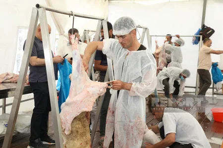 Bakıda Qurban kəsimi - FOTOREPORTAJ