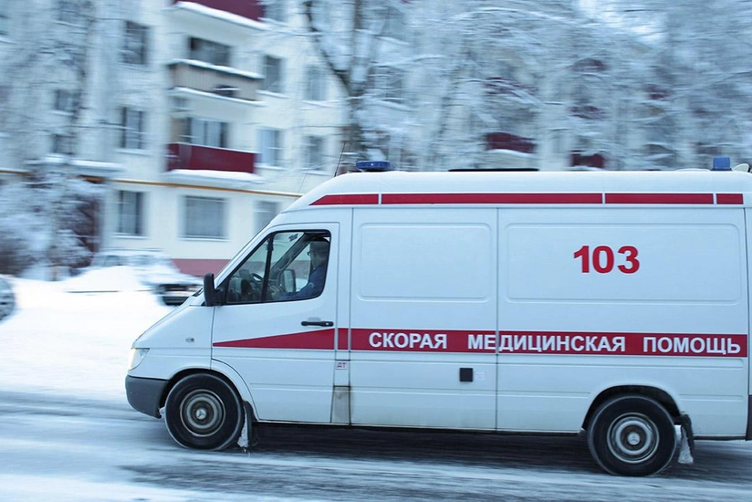 В Подмосковье из-за падения снега с крыши погиб подросток