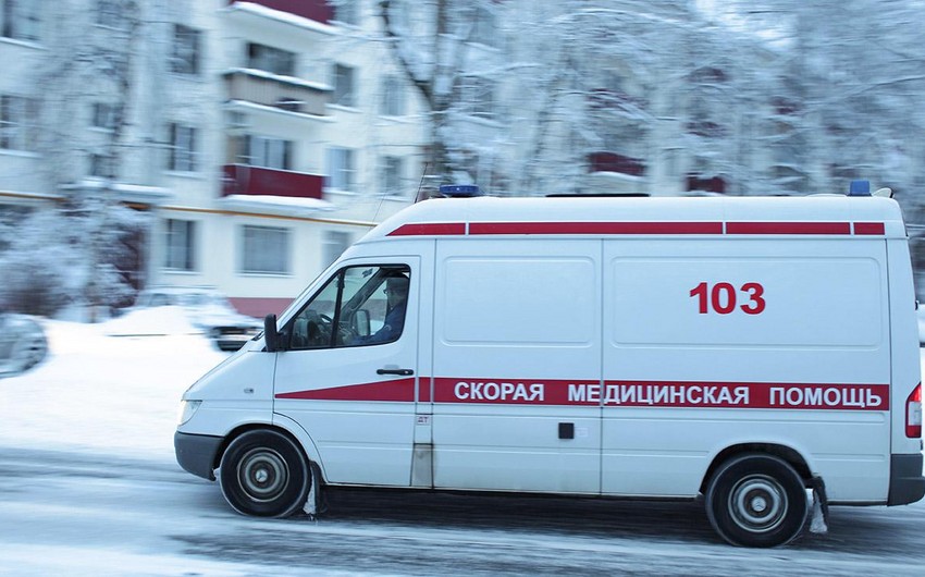 В Подмосковье из-за падения снега с крыши погиб подросток