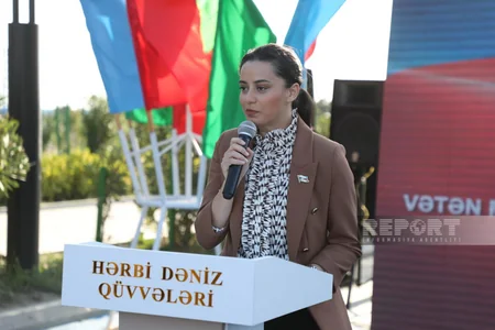 Hərbi Dəniz Qüvvələrində Zəfər Gününə həsr olunan təntənəli mərasim keçirilib