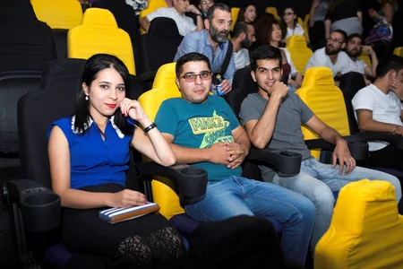 В CinemaPlus состоялся показ турецкого фильма Korku Komedi: Bana Normal Aktiviteler - ВИДЕО