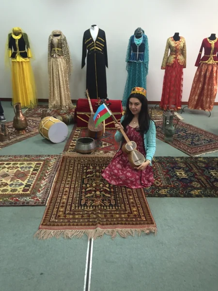 Azərbaycan Daşkənddə Xalqların adət-ənənələri adlı mədəniyyət festivalında iştirak edib