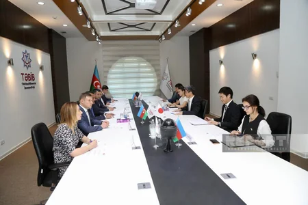 Qazax və Samux xəstəxanalarına yeni təcili tibbi yardım avtomobilləri verilib