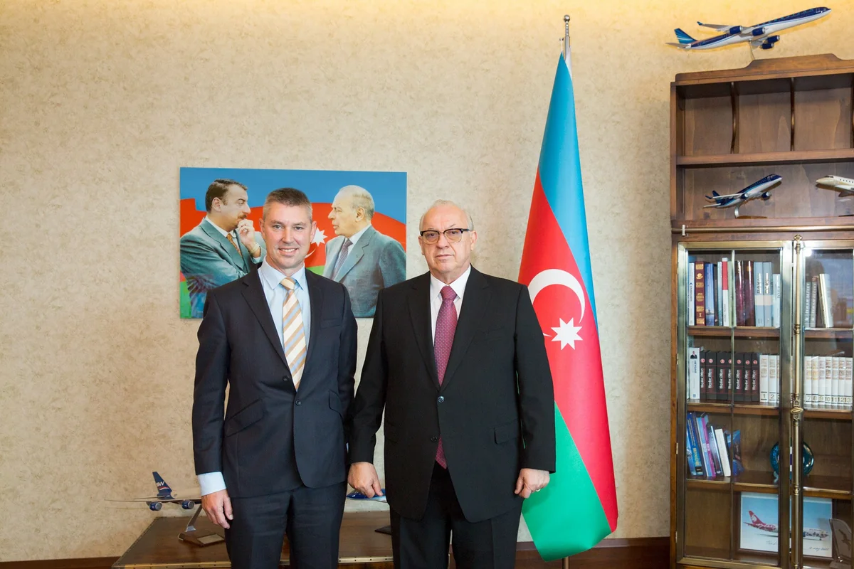 AZAL to acquire flight simulators for new aircraft types