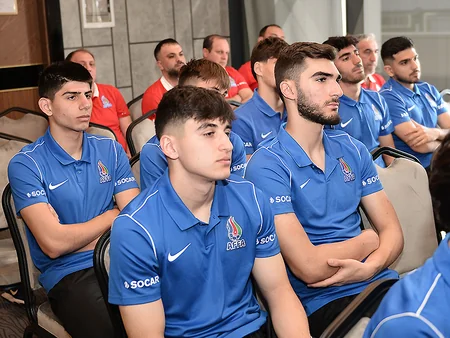 AFFA rəhbərliyi U-21 millisinin düşərgəsini ziyarət edib