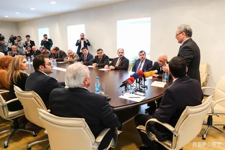 Türkiyənin Azərbaycandakı səfiri jurnalistlərlə görüşüb