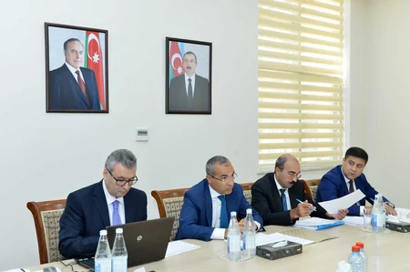 Mikayıl Cabbarov Naftalanda vətəndaşları qəbul edib