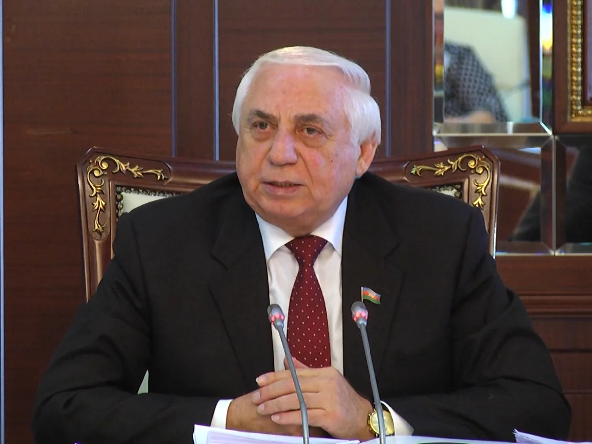 Hadi Rəcəbli Rusiyada işləyən azərbaycanlılarla bağlı səsləndirdiyi fikirlərə aydınlıq gətirib