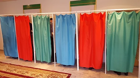 Mədət Quliyev və DTX əməkdaşları səsvermədə iştirak edib