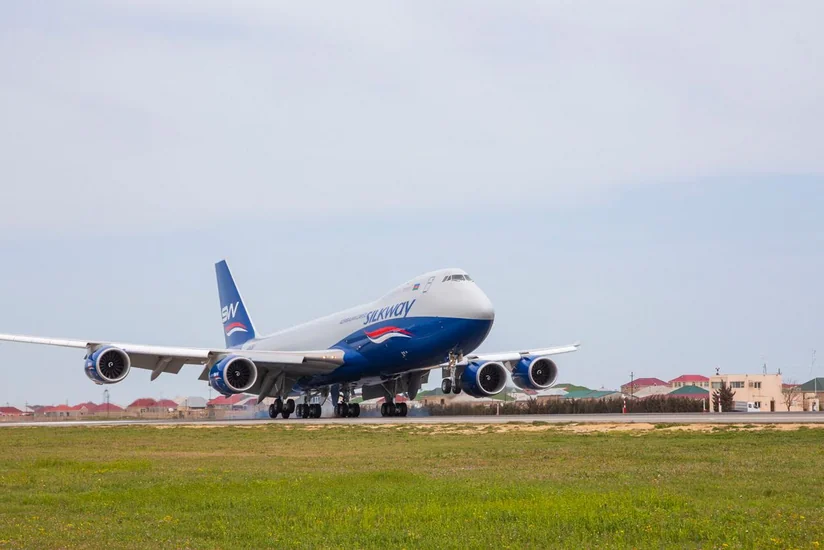 В Азербайджан привезен новый самолет Boeing 747-8F