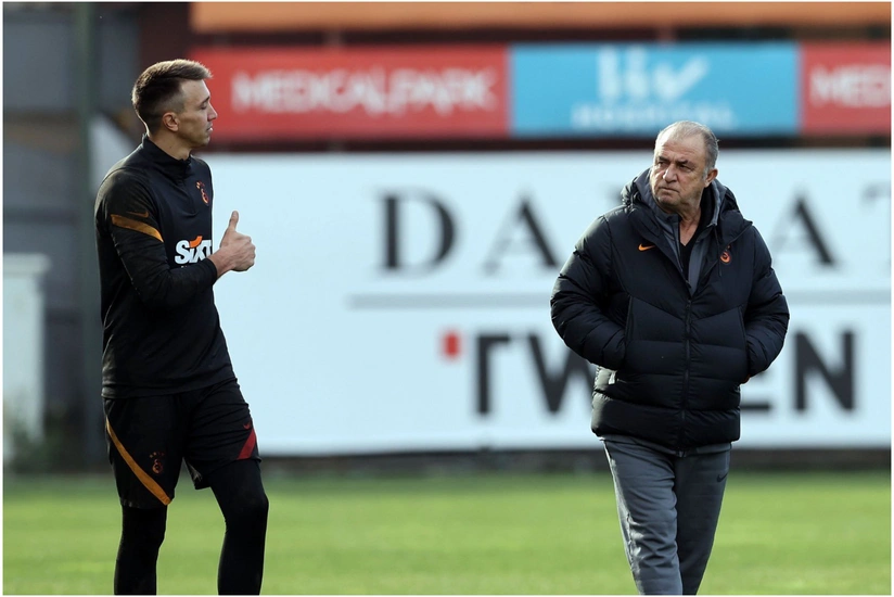 Fernando Muslera Terimə görə Qalatasaraydan gedir