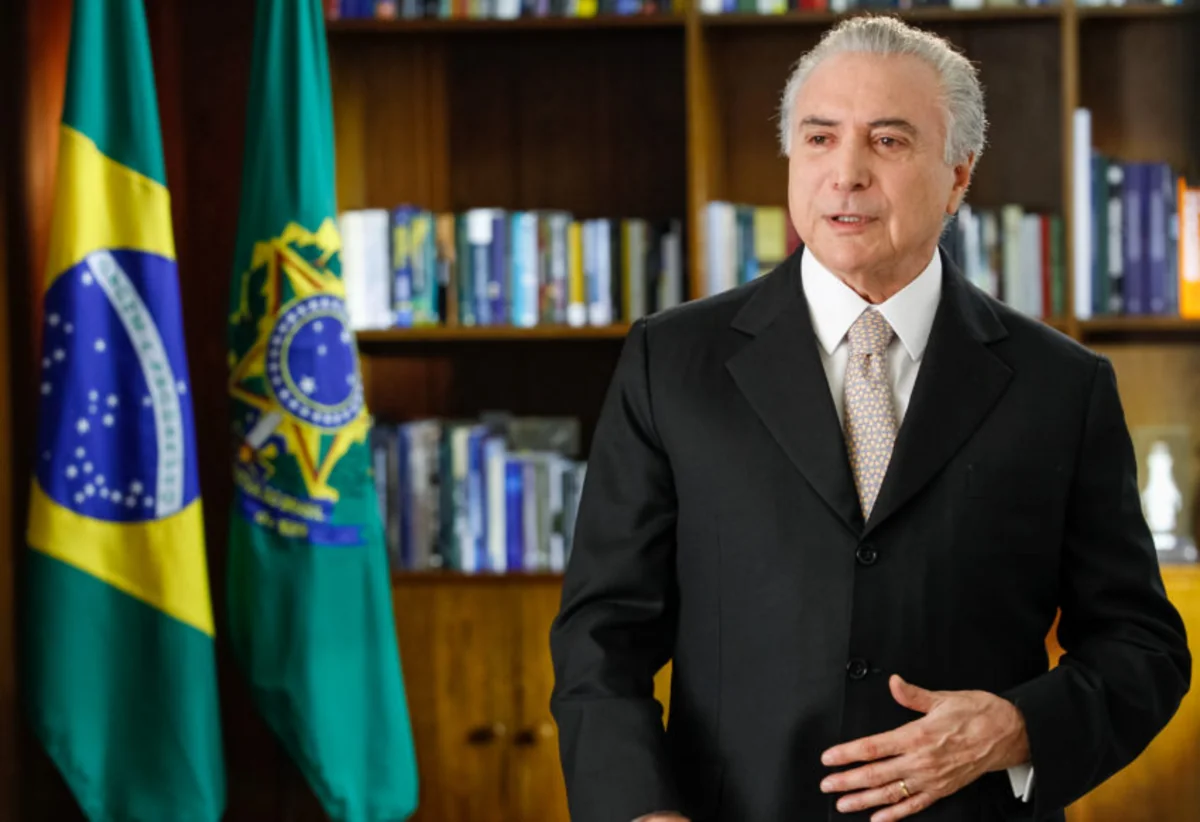 Braziliya prezidenti sənədlərlə əlaqədar pensiyadan məhrum olub