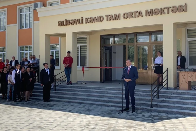 Azərbaycanda gürcüdilli məktəb üçün yeni bina istifadəyə verilib