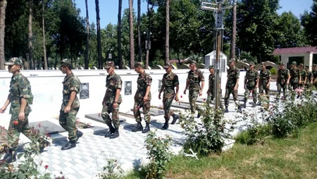 26 iyun - Silahlı Qüvvələr günü münasibətilə silsilə tədbirlər keçirilir - FOTO
