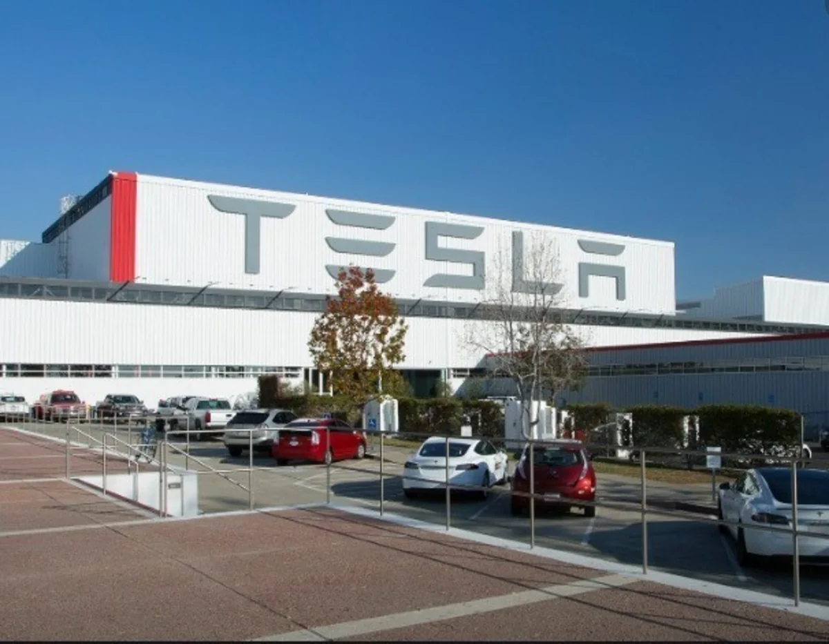 Компания Tesla намерена построить новый завод в Техасе
