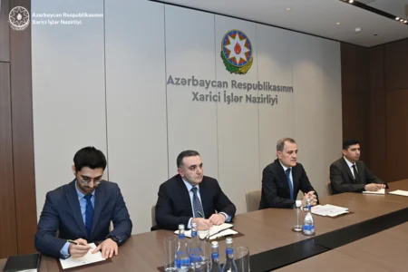 Azerbaijani FM meets with outgoing Ambassador of Qatar 
