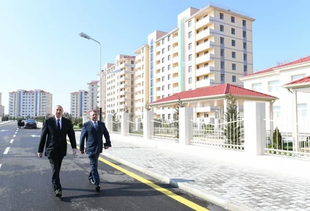 Президент Азербайджана принял участие в открытии жилкомплекса в Кюрдаханы - ФОТО