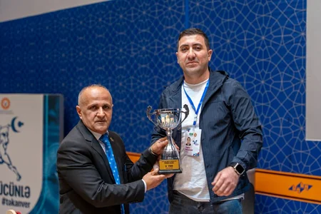 Ağırlıqqaldırma üzrə Azərbaycan birinciliyinin qalibləri müəyyənləşib