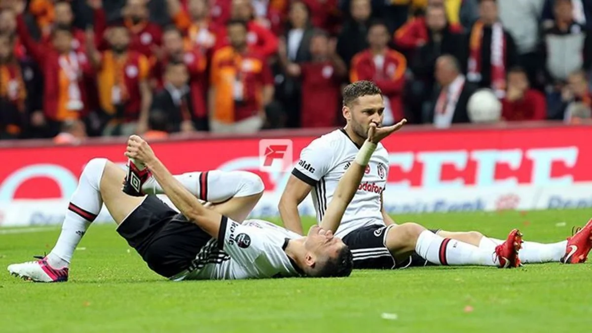 Beşiktaşın iki futbolçusu mövsümü başa vurub