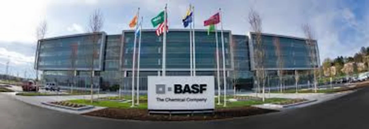 Huge blaze in German BASF plant : 4 injured