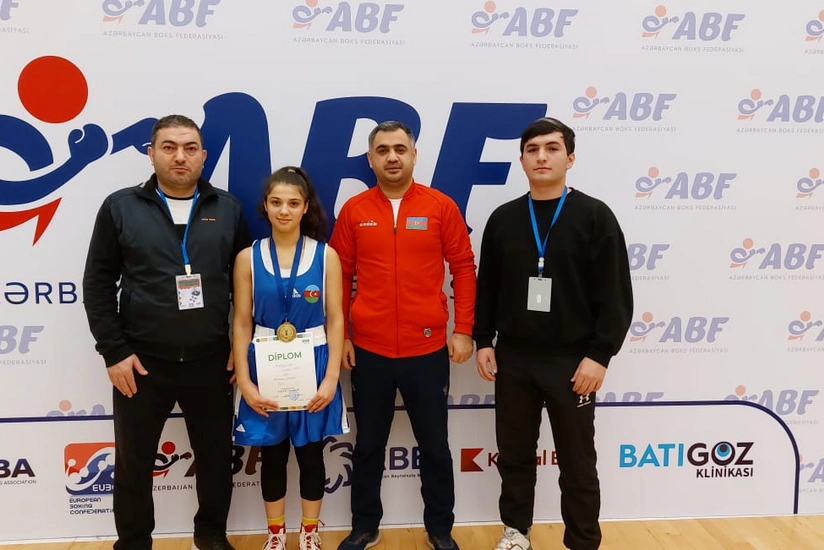 Gənc boksçular arasında ölkə birinciliyində 1/4 final mərhələsi başa çatıb