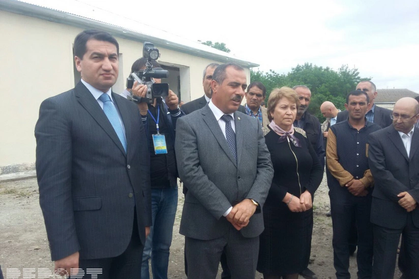 Ağdamın icra başçısı: Cəbhəboyu kəndlərə hər gecə 100-dən çox mərmi düşür