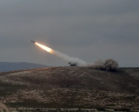 “Buk-MB” zenit-raket komplekslərindən döyüş atışları icra edilib - VİDEO
