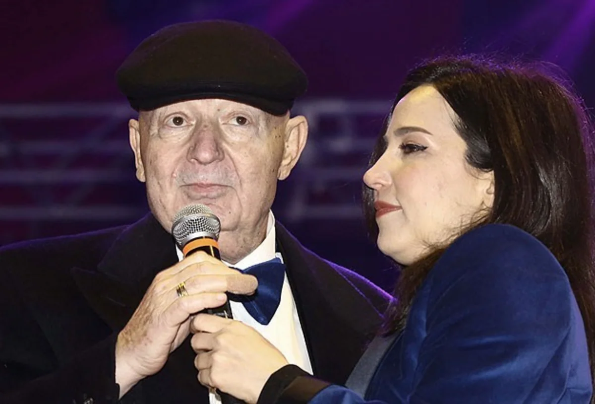 ​Məşhur türk müğənnisi Kayahan xəstəxanaya yerləşdirilib