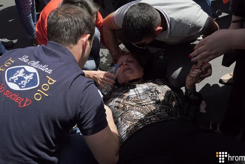 İrəvandakı toqquşmalarda xəsarət almış 9 nəfər xəstəxanalarda qalmaqdadır