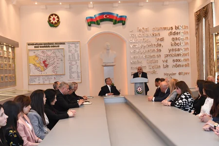 Dövlət Komitəsində Heydər Əliyevin 100 illik yubileyinə həsr olunan tədbir keçirilib
