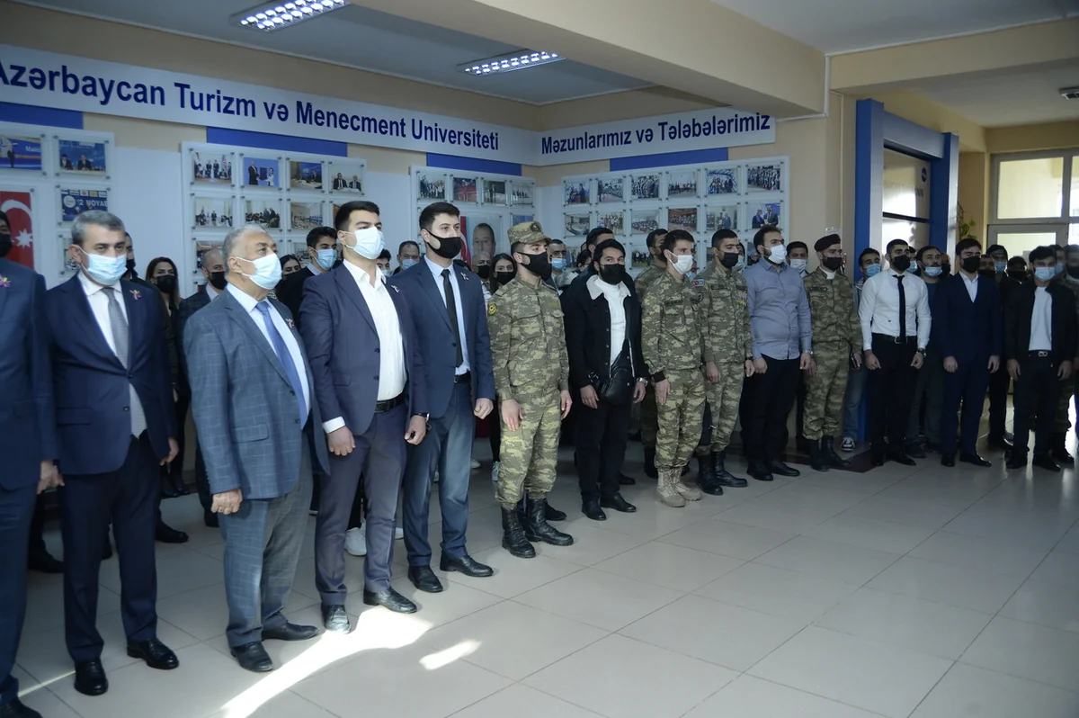 Turizm təhsili müəssələrində auditoriyalara şəhid məzunların adları verilib