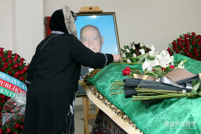 Xalq artisti Çingiz Sadıxov dəfn olunub - YENİLƏNİB-2