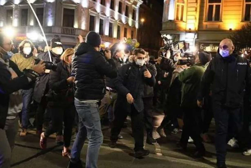 В Тбилиси протестуют против комендантского часа