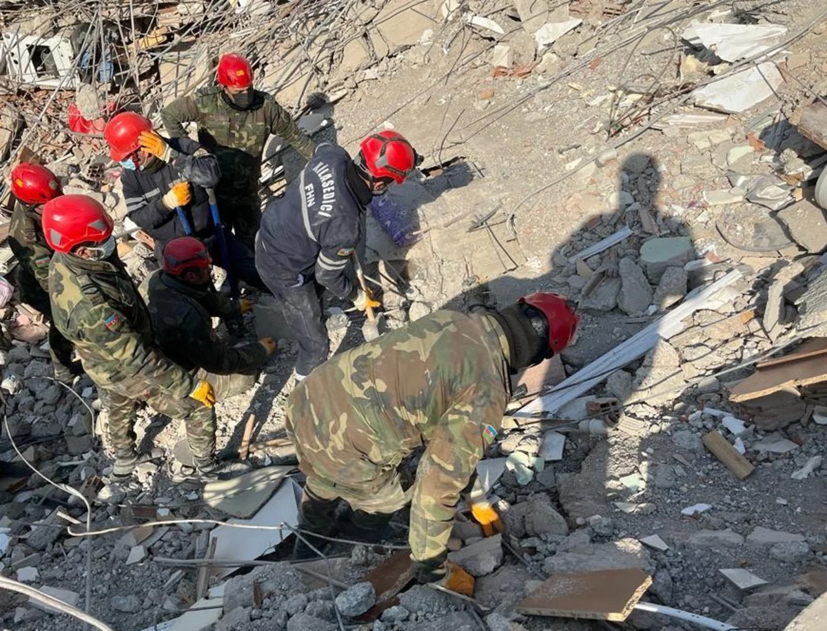 Azerbaijani rescuers save 51 people from rubble in Turkiye